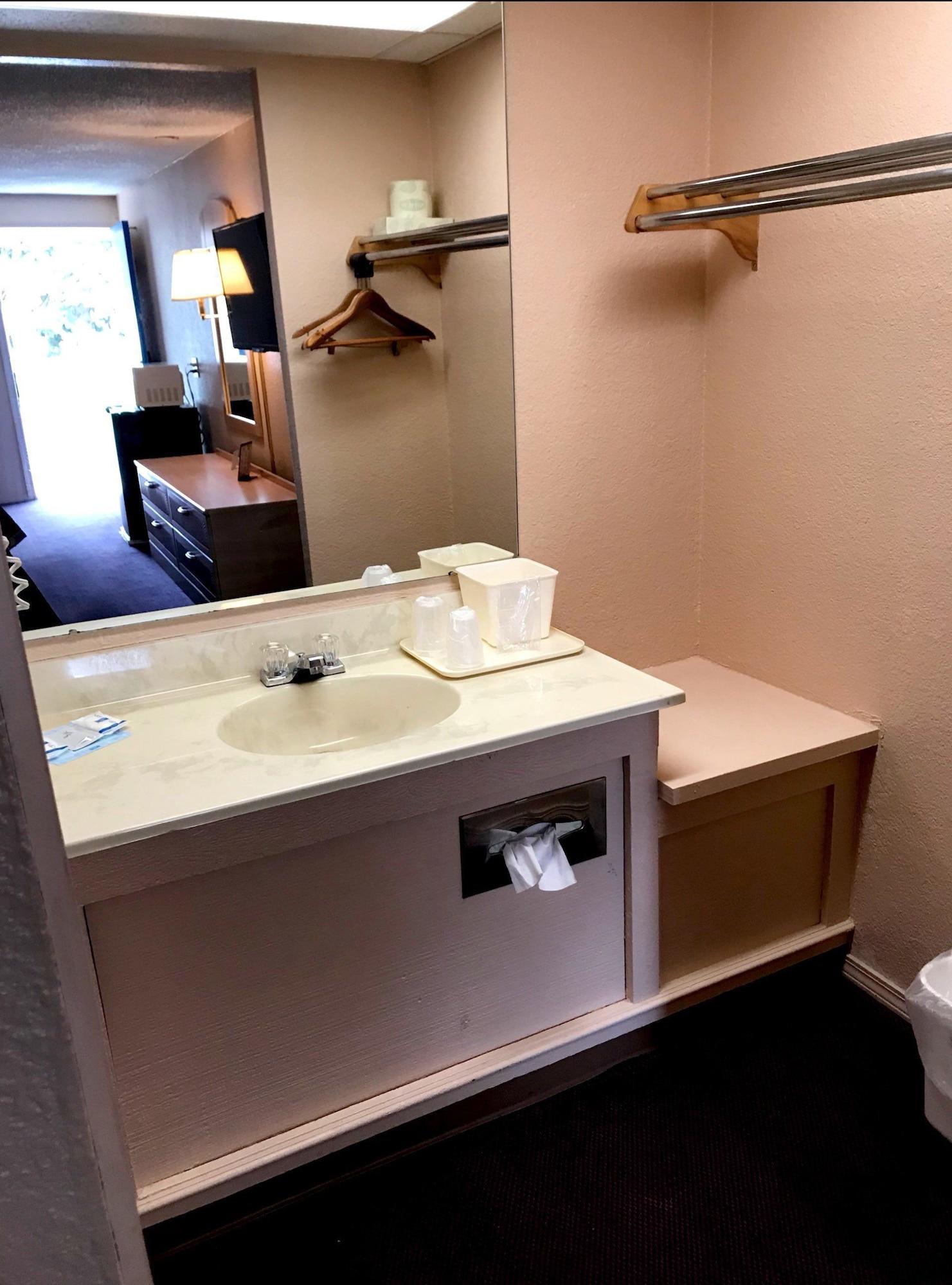 Rodeway Inn Findlay Εξωτερικό φωτογραφία