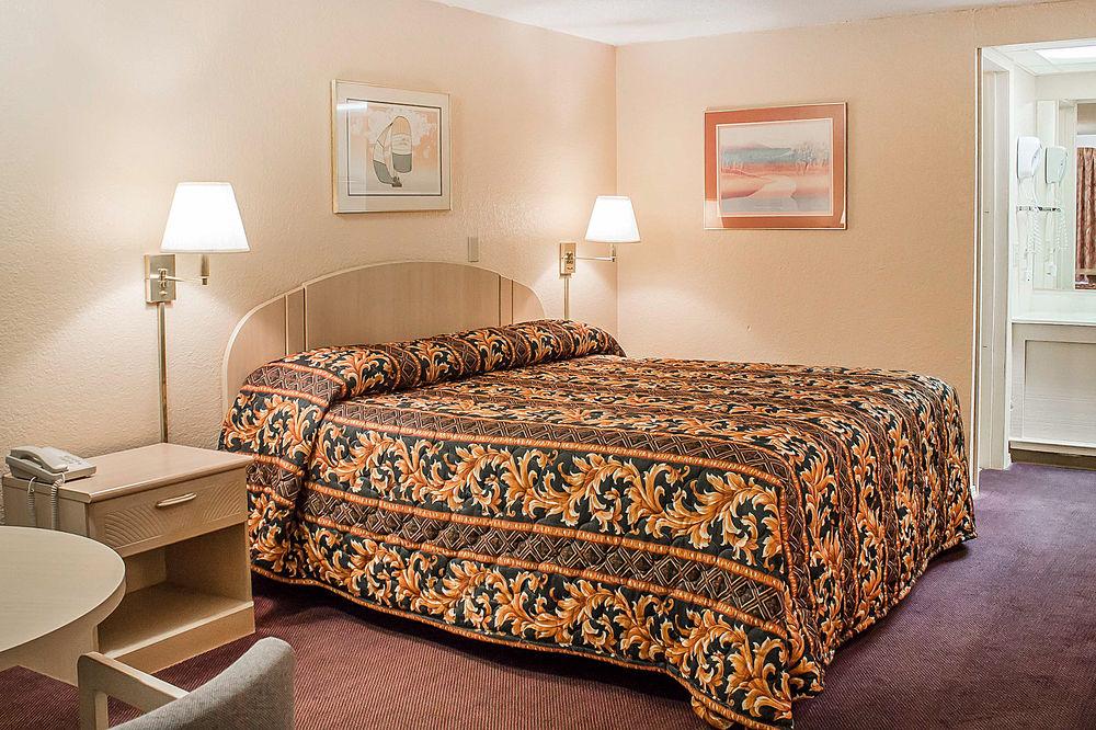 Rodeway Inn Findlay Εξωτερικό φωτογραφία